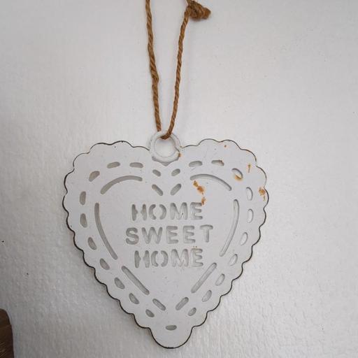 Buy & Sell Crook Log South East London - Photos for Home hanging heart decor