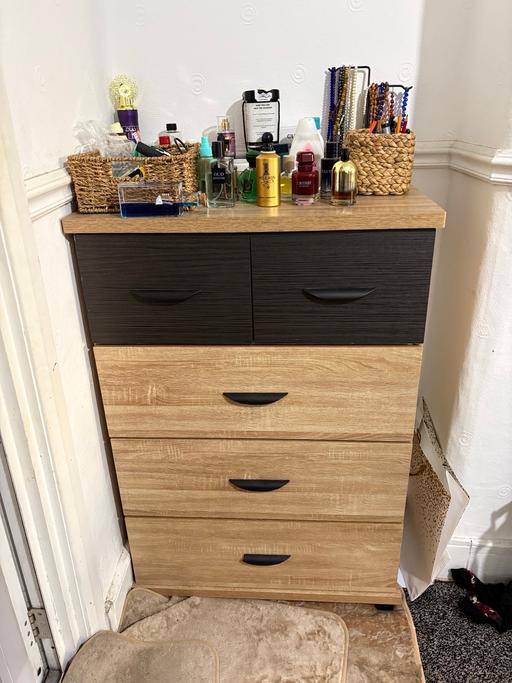Buy & Sell Ilford Redbridge - Photos for Wooden dresser with drawers