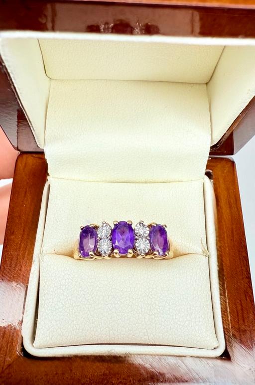 Buy & Sell Harrow on the Hill North West London - Photos for 9ct Gold Amethyst and Diamond Five-Stone