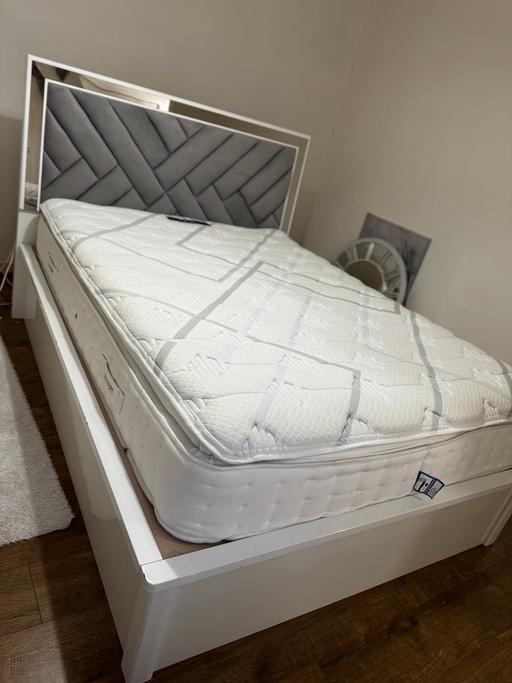 Buy & Sell Crouch End North London - Photos for Ottoman king bed frame
