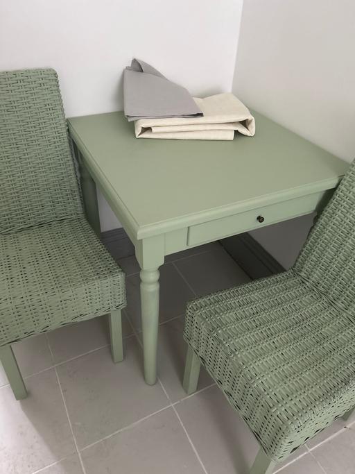 Buy & Sell Wombwell Barnsley - Photos for Dunnelm Table plus 2 chairs 30 by 30 ins