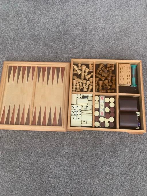 Buy & Sell Windsor Windsor and Maidenhead - Photos for Multi use chess board
