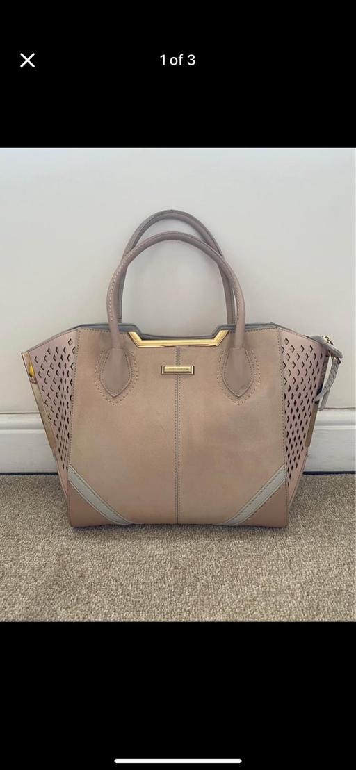 Buy & Sell Lower Pilsley North East Derbyshire - Photos for River Island bag