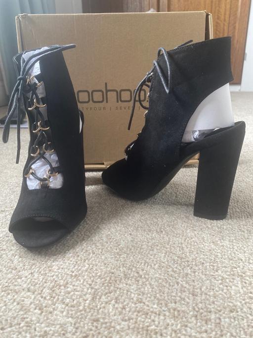 Buy & Sell Lower Pilsley North East Derbyshire - Photos for Boohoo heeled boot