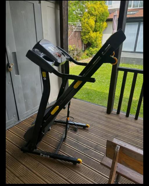Buy & Sell Lye Dudley - Photos for electric treadmill with ELECTRIC INCline