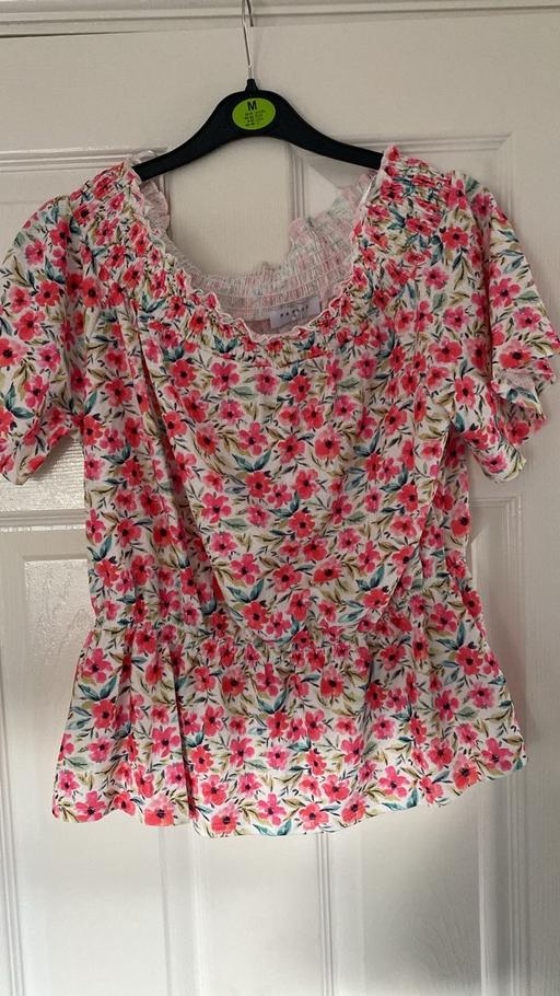 Buy & Sell Ettingshall Park Wolverhampton - Photos for LADIES TOP