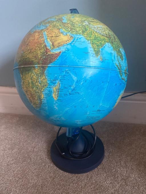 Buy & Sell Lower Pilsley North East Derbyshire - Photos for World globe
