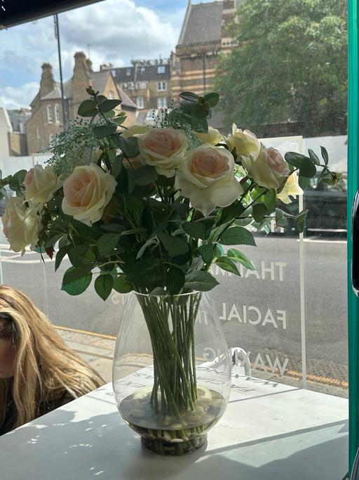 Buy & Sell South Kensington South West London - Photos for artificial rose arrangement in glass vase