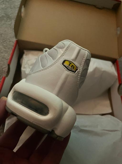 Buy & Sell Farringdon Sunderland - Photos for Nike TN white trainers brand new