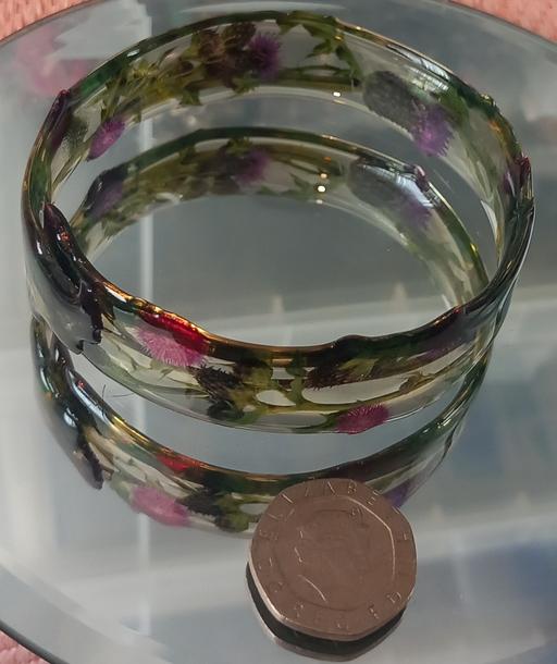 Buy & Sell Thatto Heath Saint Helens - Photos for acdria lucite scottish thistle bangle