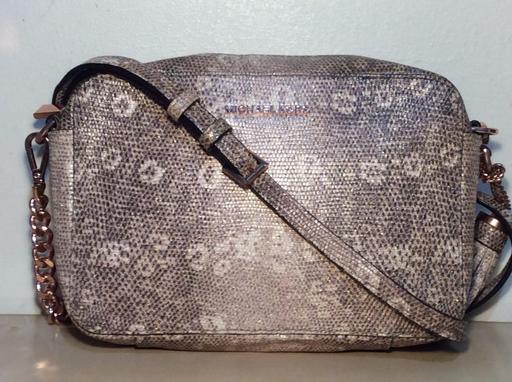 Buy & Sell Streatham South West London - Photos for Michael Kors Leather Crossbody Bag 