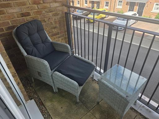 Buy & Sell Dunton Green Sevenoaks - Photos for recliner patio furniture set with table