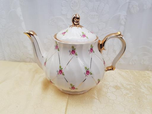 Buy & Sell Essington Wolverhampton - Photos for Vintage China Tea Pot