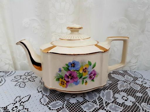Buy & Sell Essington Wolverhampton - Photos for Vintage China Tea Pot