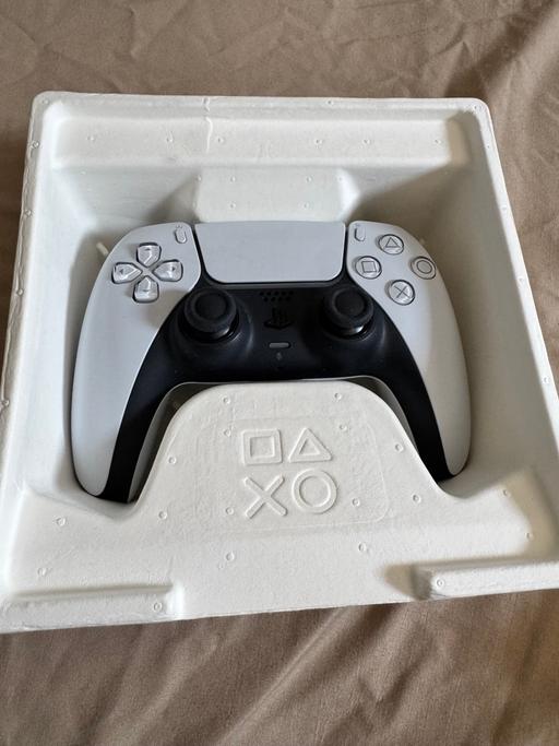 Buy & Sell Chapeltown Sheffield - Photos for PlayStation 5 Pad boxed