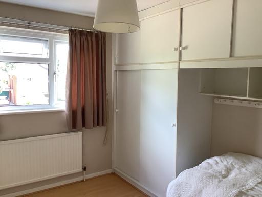 Buy & Sell Davenport Park Stockport - Photos for 1980s white fitted bedroom furniture