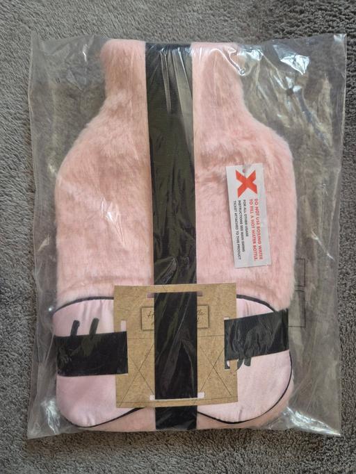Buy & Sell Crumpsall Manchester - Photos for new Hotwater Bottle & Eyemask Set
