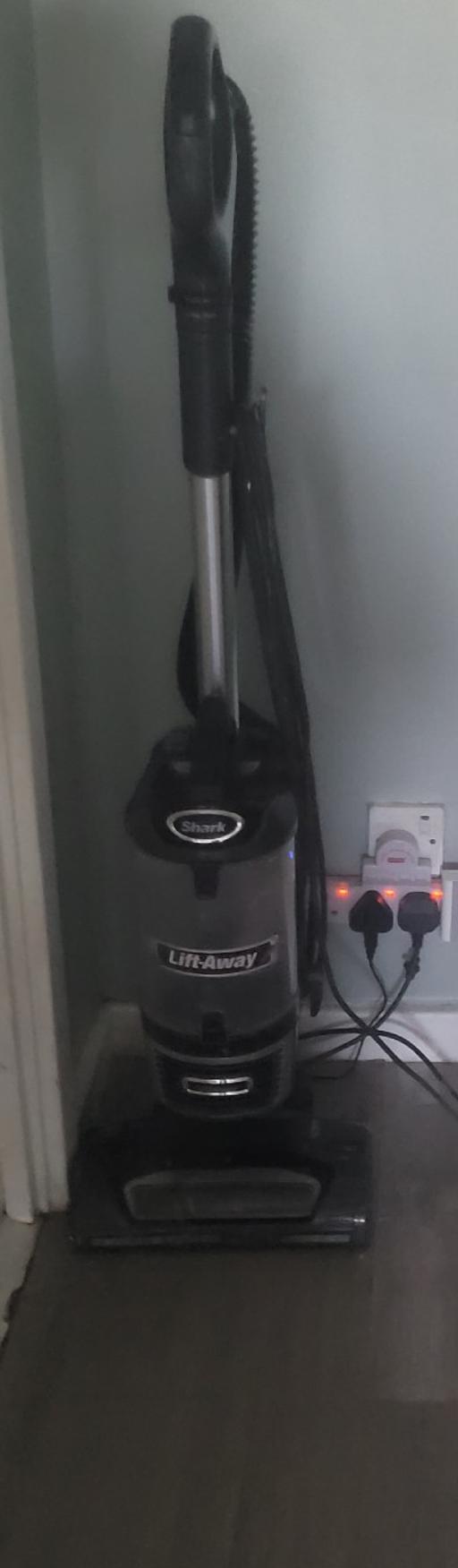 Buy & Sell Victoria Docks East London - Photos for shark vacuum - great condition