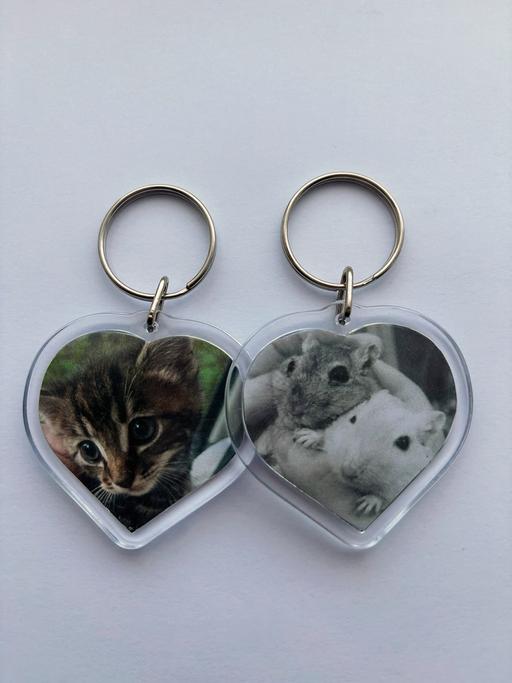 Buy & Sell - Photos for double sided personalised keychain