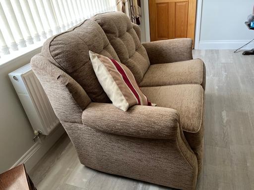 Buy & Sell Duxford South Cambridgeshire - Photos for 1 x 2 seater sofa