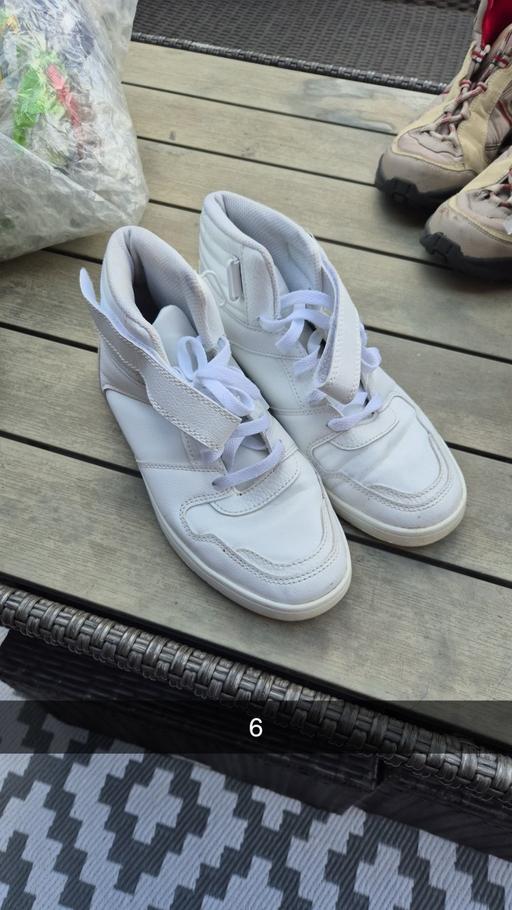 Buy & Sell Park Hill Sheffield - Photos for trainers