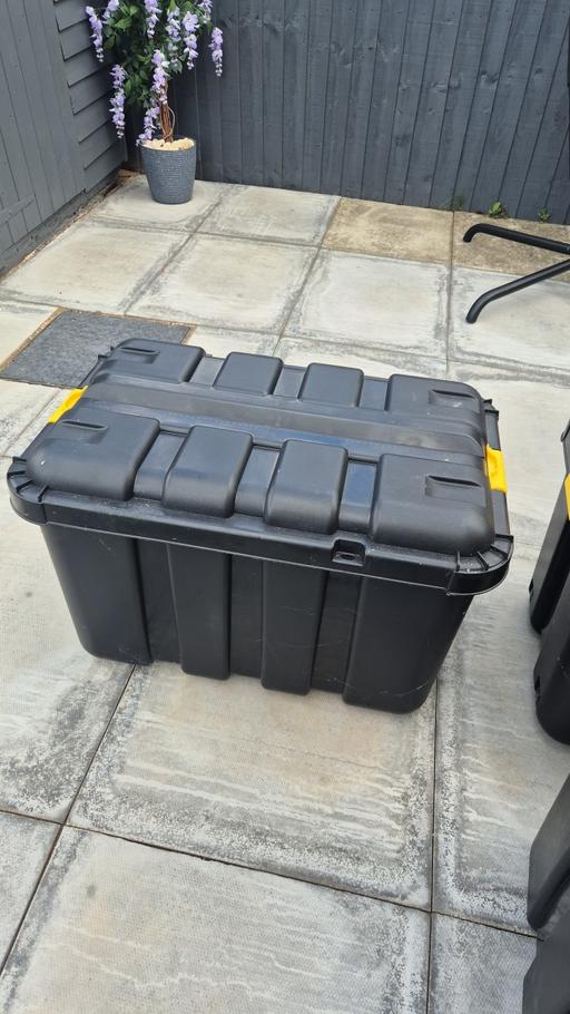 Buy & Sell Park Hill Sheffield - Photos for large storage box on wheels