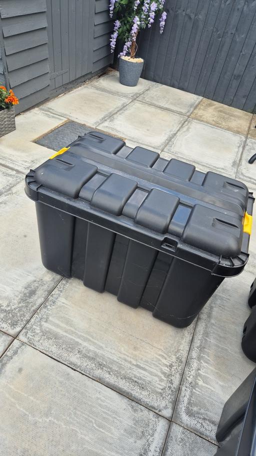 Buy & Sell Park Hill Sheffield - Photos for large storage box on wheels
