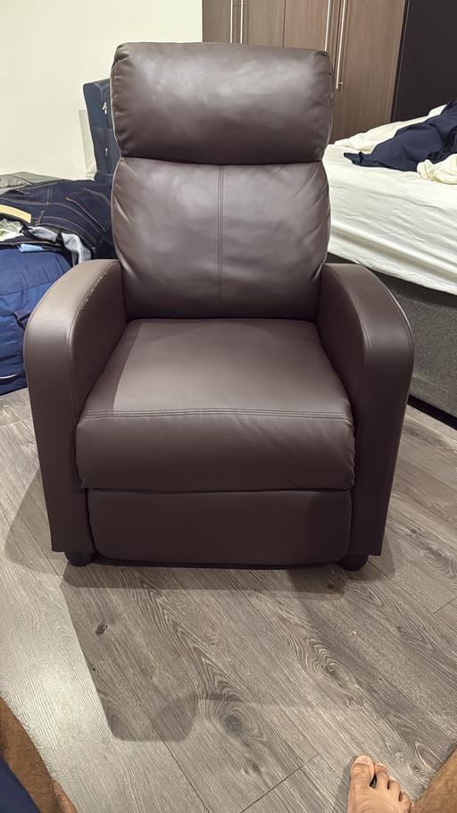 Buy & Sell Whitechapel East London - Photos for Recliner ArmChair Single padded seat