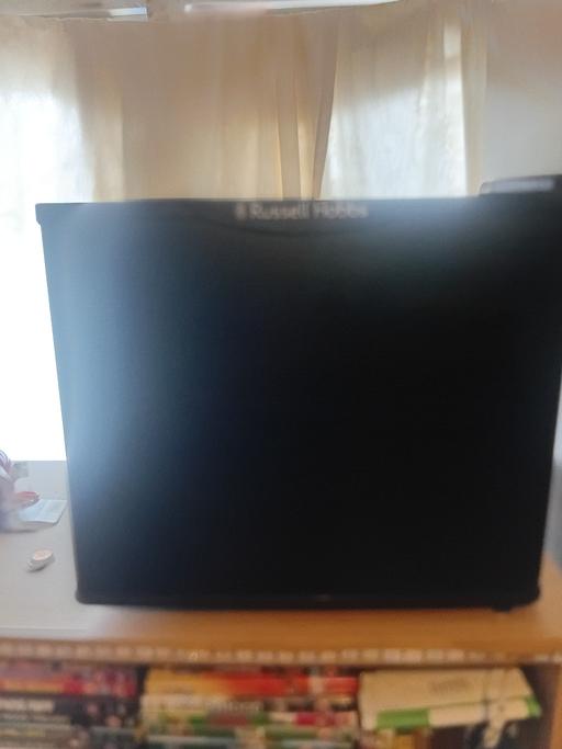 Buy & Sell Becontree East London - Photos for russell hobbs mini fridge