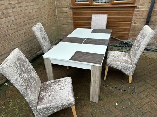 Buy & Sell Denton Tameside - Photos for beautiful table with velvet chairs