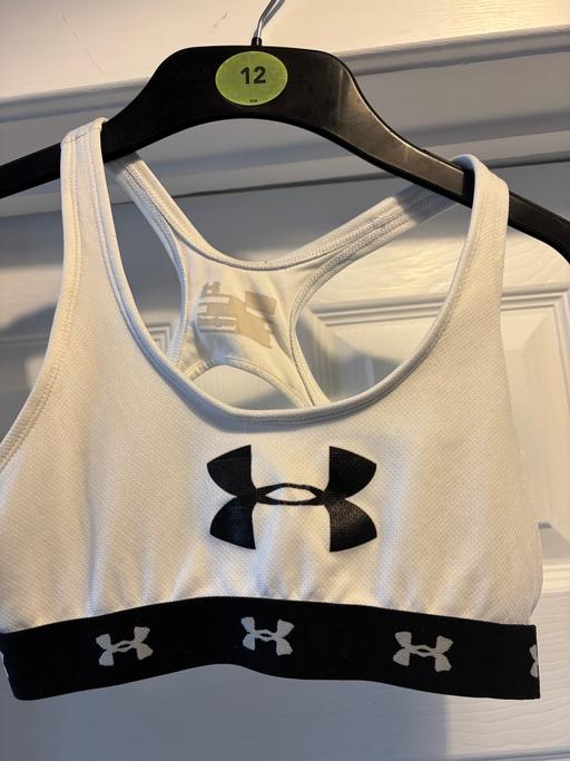 Buy & Sell Marton Blackpool - Photos for White Under armour sports bra women’s size XS