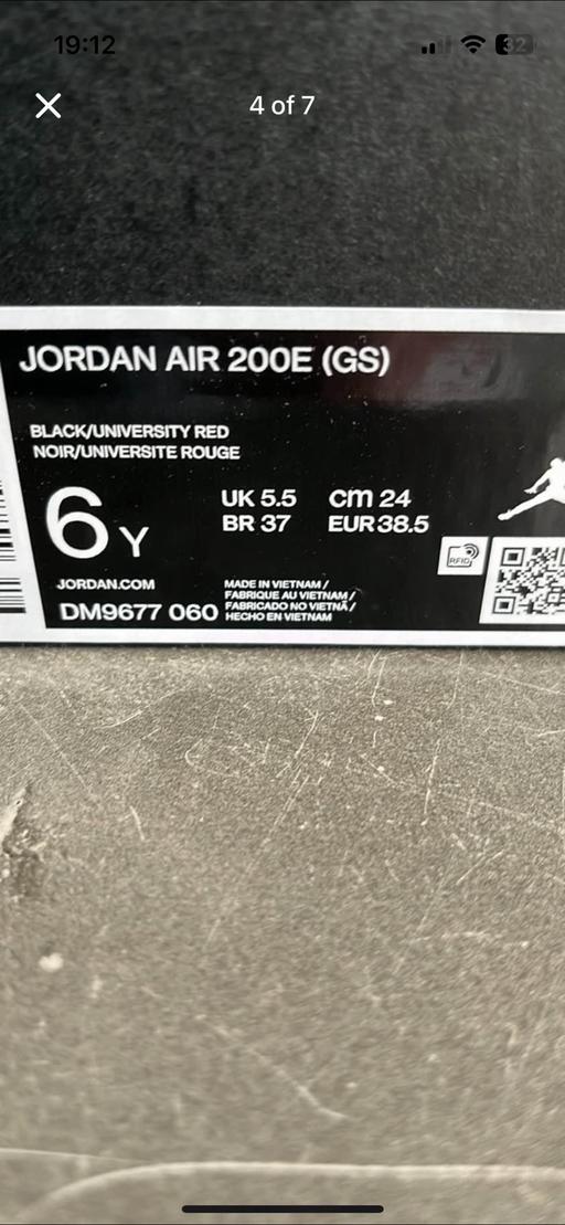 Buy & Sell The Embankment Business Park Stockport - Photos for Jordan air 200e trainers