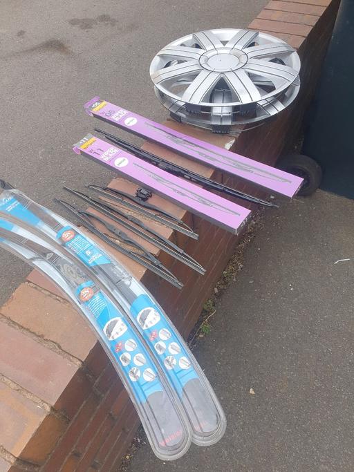 Vehicles Pensnett Dudley - Photos for 13 , 16 , 17 , 22 & 28 inch Wipers & Trims .