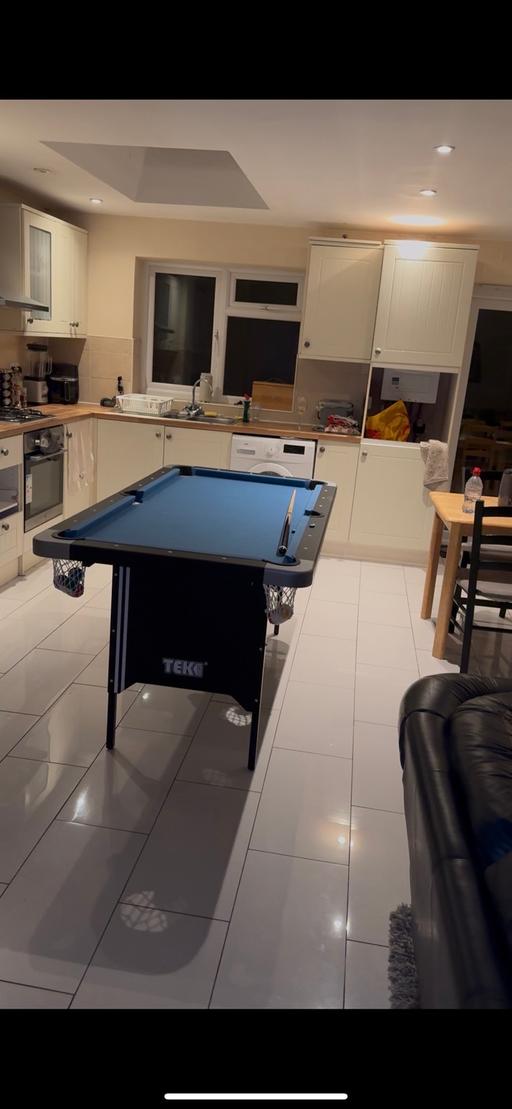 Buy & Sell Tooting Bec South West London - Photos for Mini Pool Table