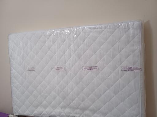 Buy & Sell Vauxhall Birmingham - Photos for Travel cot and mattress
