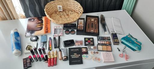 Buy & Sell Weoley Castle Birmingham - Photos for makeup bundle