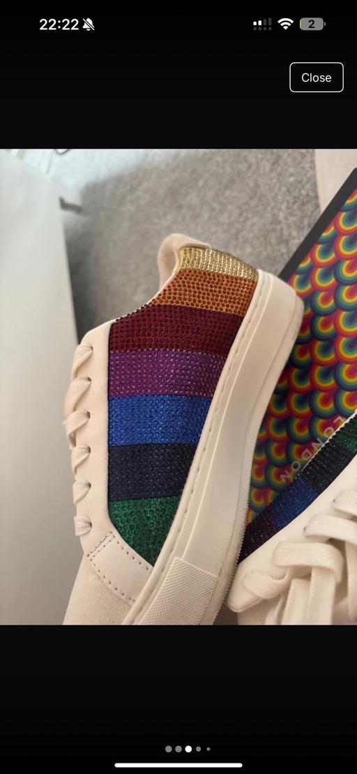 Buy & Sell Heath Park Havering - Photos for Kurt Geiger trainers
