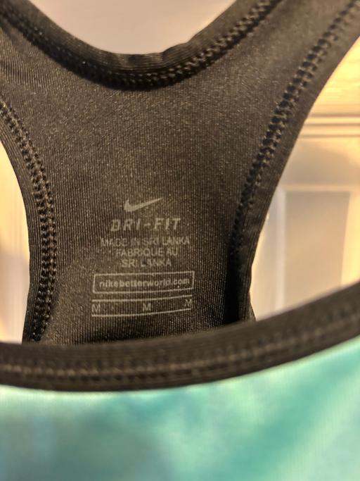 Buy & Sell Marton Blackpool - Photos for Blue & Black Nike pro sports bra