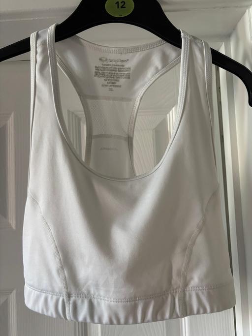 Buy & Sell Marton Blackpool - Photos for White champion sports bra women’s XL