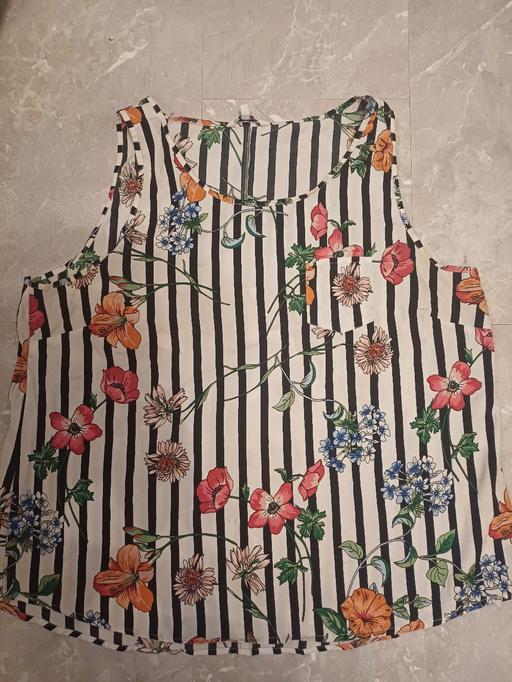 Buy & Sell Webheath Redditch - Photos for womens floral top