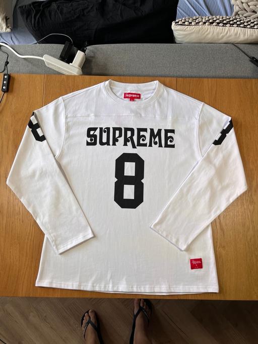 Buy & Sell Rotherhithe South East London - Photos for Supreme T-Shirts - Various - M & L- New