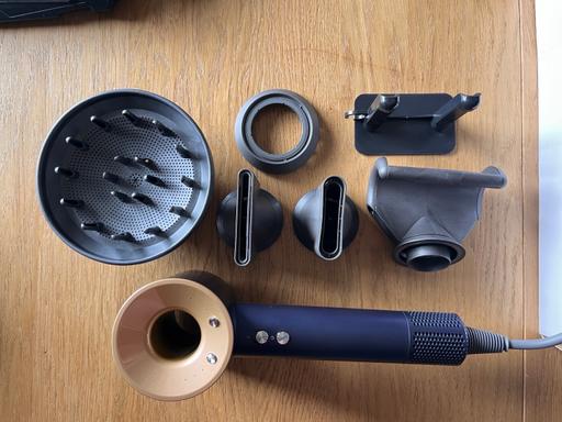 Buy & Sell Rotherhithe South East London - Photos for Leaderless Bladeless Hair Dryer & Attachments