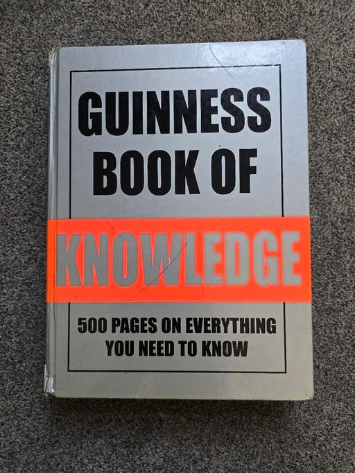 Buy & Sell Rowley Regis Sandwell - Photos for Guinness Book of Knowledge hardback