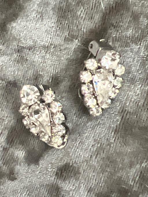 Buy & Sell Brighton Brighton - Photos for Lovely vintage diamanté clip on earrings