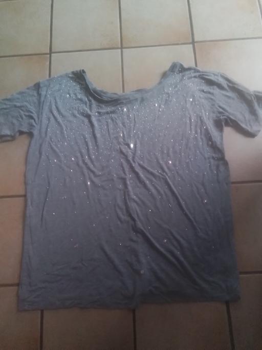 Buy & Sell Aldridge Walsall - Photos for NEXT STUD FRONT TEE SHIRT