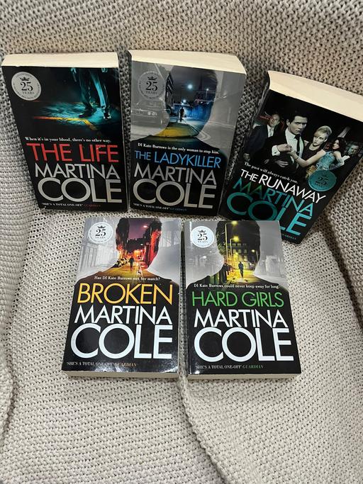 Buy & Sell Four Oaks Birmingham - Photos for Martina Cole Book Collection