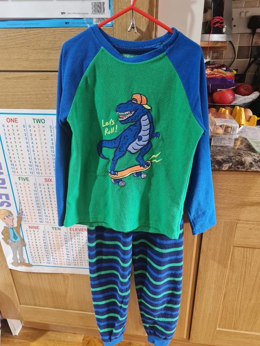 Buy & Sell Chelmsley Wood Solihull - Photos for Boys dinosaur pjs