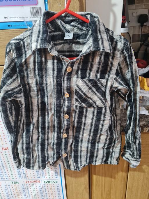 Buy & Sell Chelmsley Wood Solihull - Photos for Boys long sleeved shirt