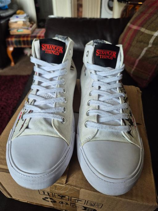 Buy & Sell Hayley Green Dudley - Photos for Ladies size 6 High Top Pumps Stranger Things