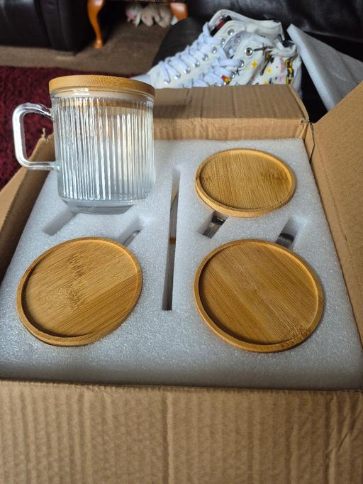 Buy & Sell Hasbury Dudley - Photos for 4 x Premium Glass Cups with Lids. bnwt